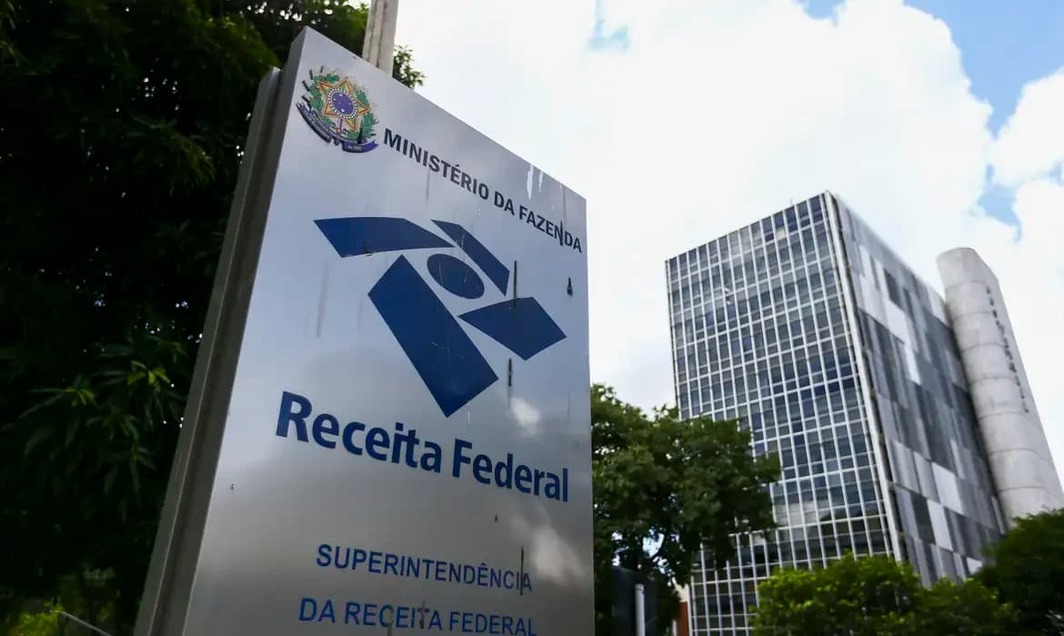 Imposto de Renda: Trabalhadora que caiu na malha fina receberá indenização de R$ 3 mil